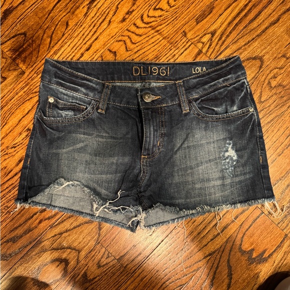 DL1961 Women's Distressed Denim Shorts - Dark Blue size 25 - Picture 1 of 6